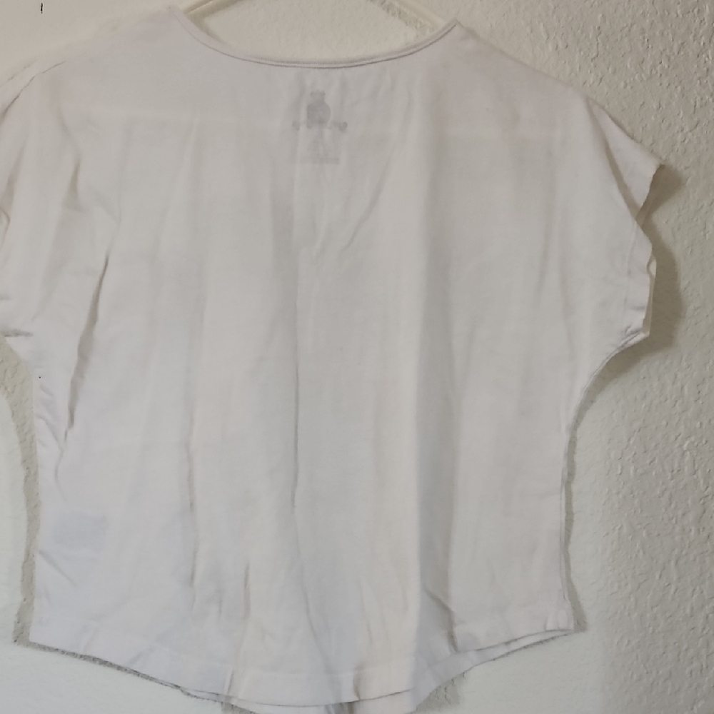 White Graphic Tee with Rainbow and Star Design - Picture 3 of 8
